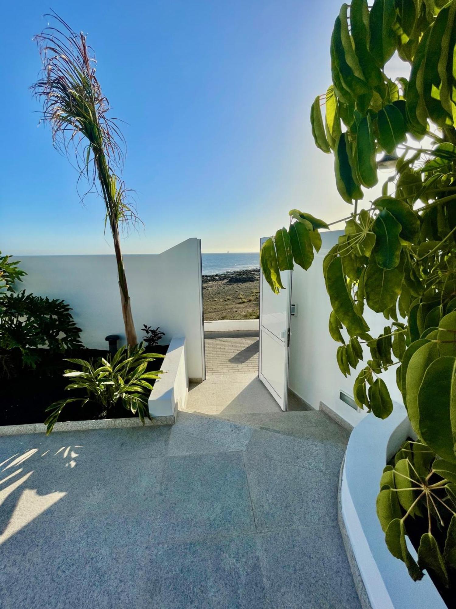 Villa Del Mar Lanzarote - Luxury Beachhouse Arrecife  Exterior photo